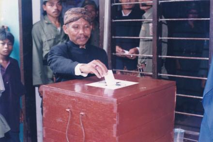 Pemilihan Kepala Desa Manggis Tahun 1998